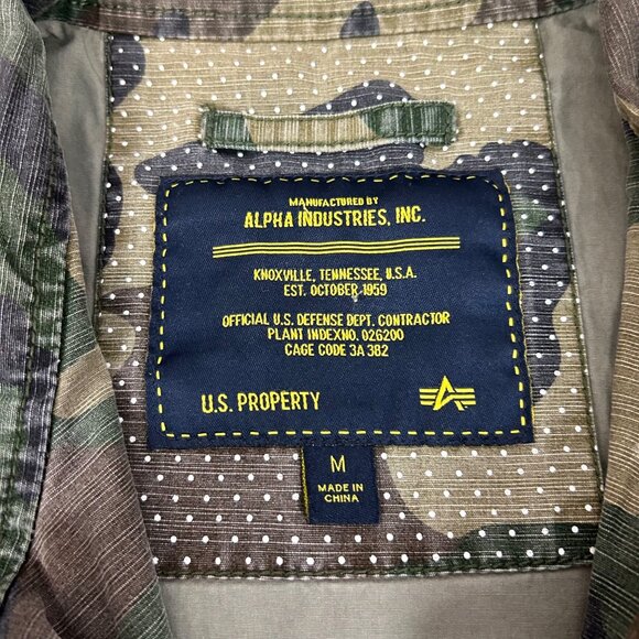 Alpha Industries M-65 Camo Jacket Slim Fit Field Coat Size Medium Women's - Picture 8 of 8